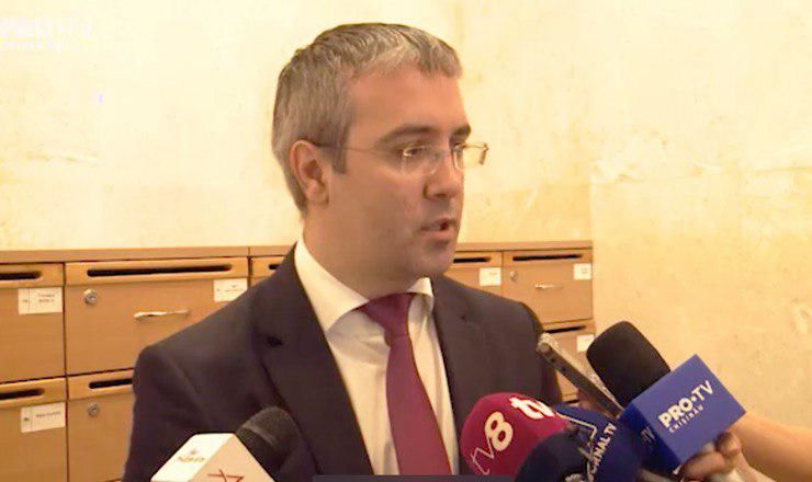 Депутат Демократической партии Молдовы С. Сырбу. 