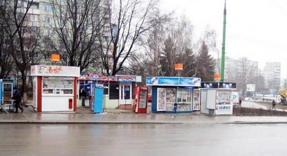 Edilul capitalei spune, de asemenea, că și panourile publicitare ar trebui scoase din oraș, în afară de cele electronice, care vor fi reglementate aparte.