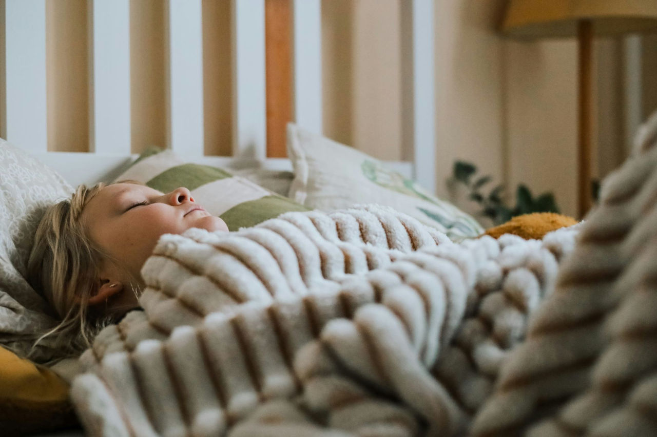 Copiii care se culcă devreme au intestine mai sănătoase.