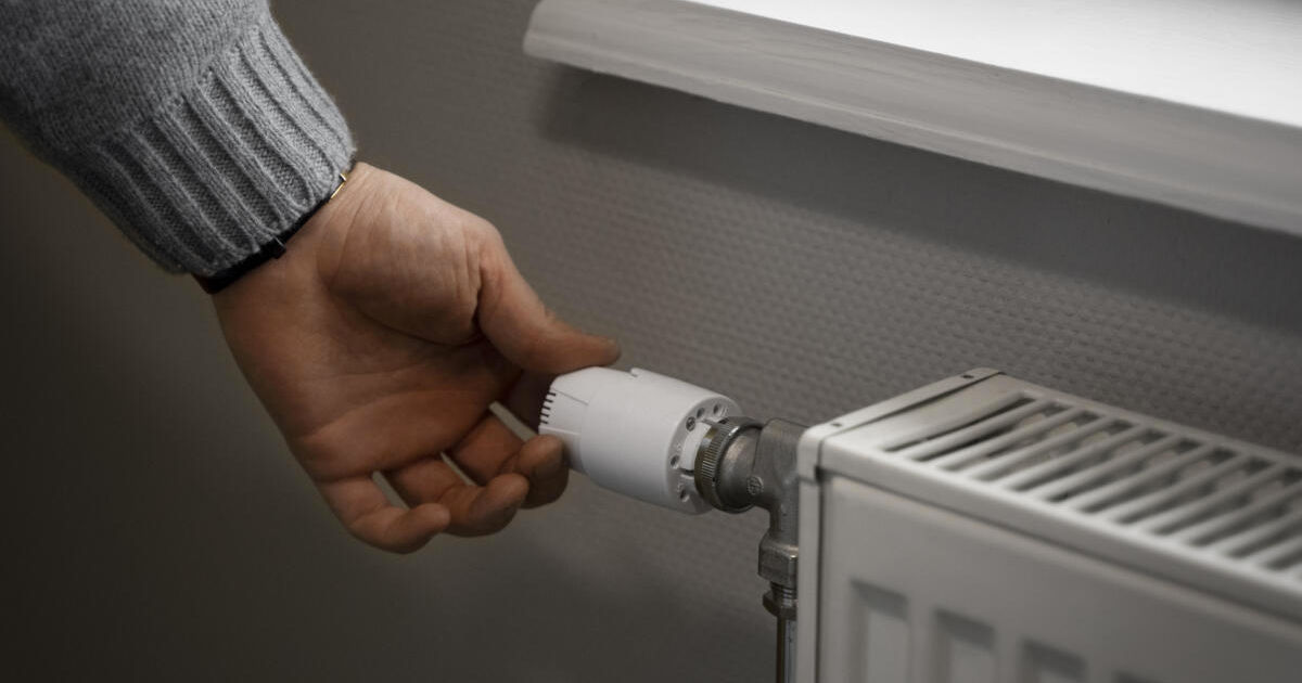 Administratorii blocurilor locative din Capitală sunt îndemnați să regleze temperatura în apartamente.