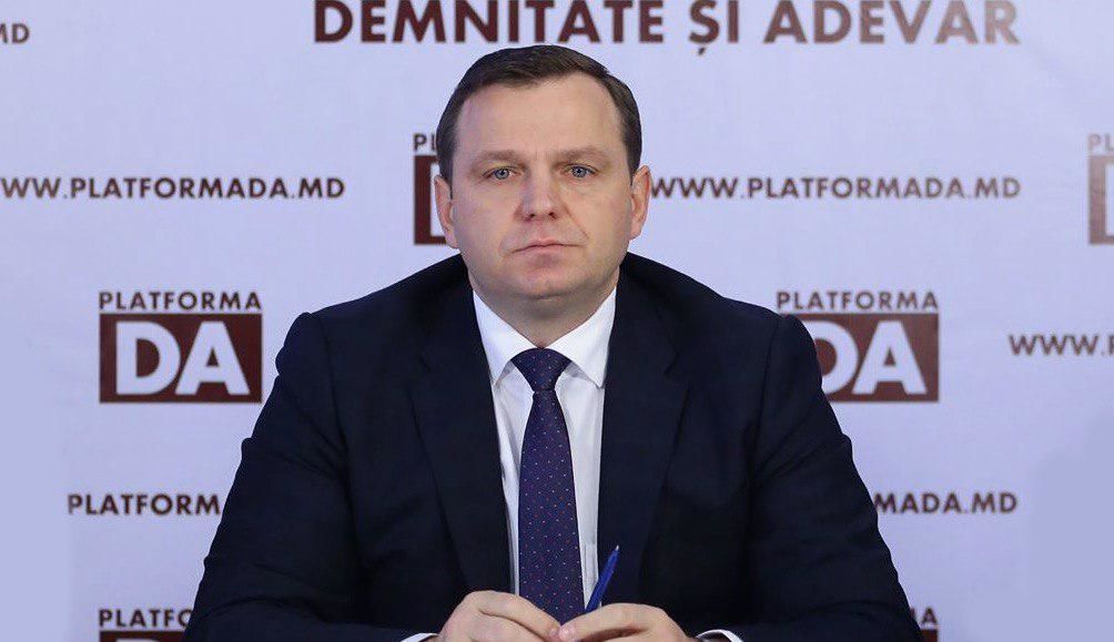 Председатель партии "Платформа достоинство и правда" Андрей Нэстасе.