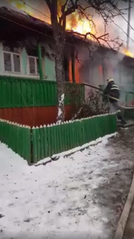 Cercetare de serviciu pentru pompierii de la Hâncești, care au venit la incendiu cu pompa defectă.