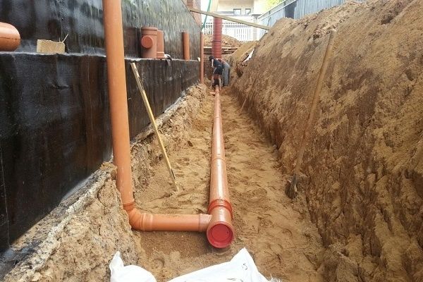В Чадыр-Лунге проводят расширение канализационных сетей. Фото: gagauzinfo.md.