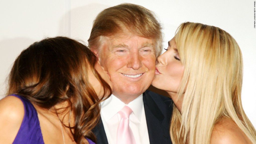 Donald Trump, filmat cu prostituate într-un hotel din Moscova de către contraspionajul rus. Foto: cnn.com