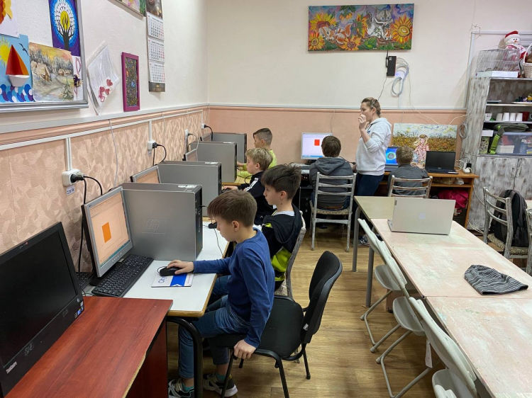 Почти 80% детей-беженцев получили доступ к услугам учреждений Кишинева.