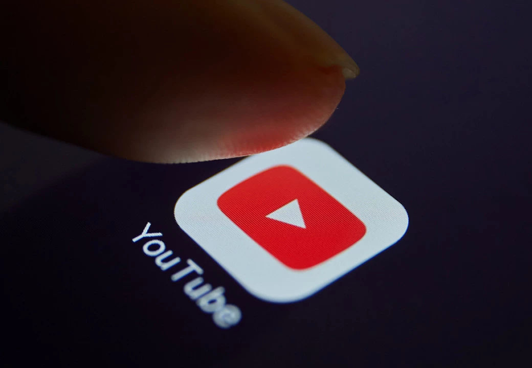 YouTube урегулировал в суде дело о вреде соцсетей для психики подростков.