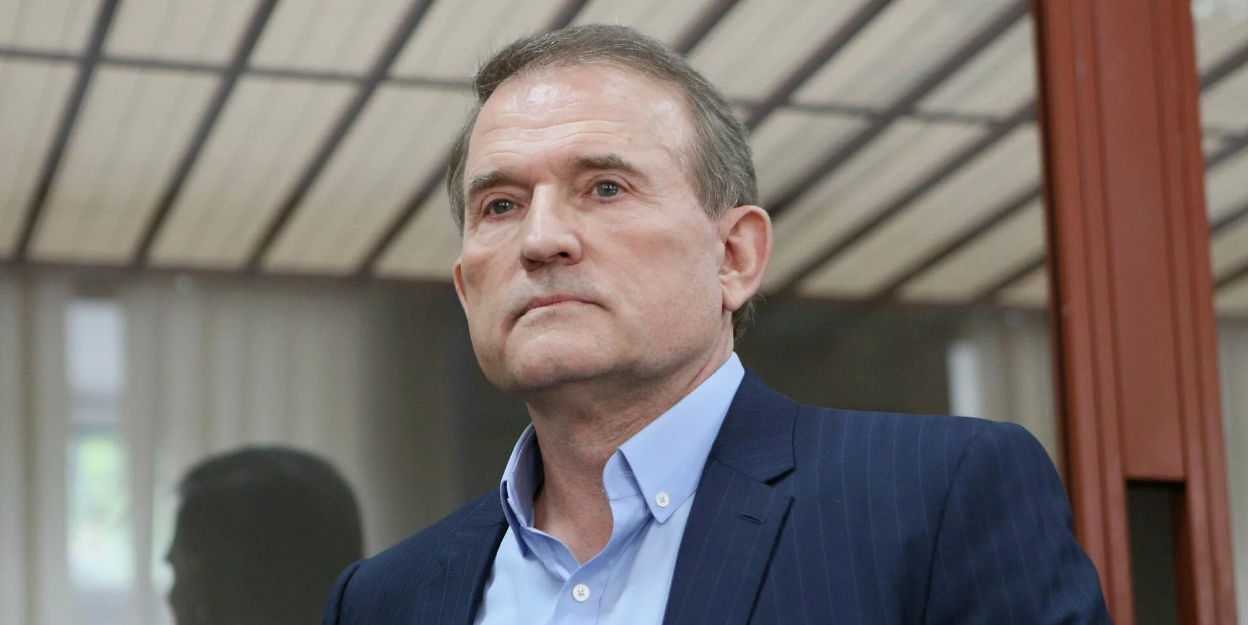 Компания, которую связывали с Медведчуком, стала поставщиком топлива для "Укрнафты".