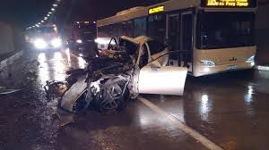 Accident în oraşul Soci: Un autobuz s-a lovit de un automobil. Foto: Рен ТВ