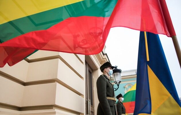 Литва рассматривает вариант международного суда над Лукашенко.