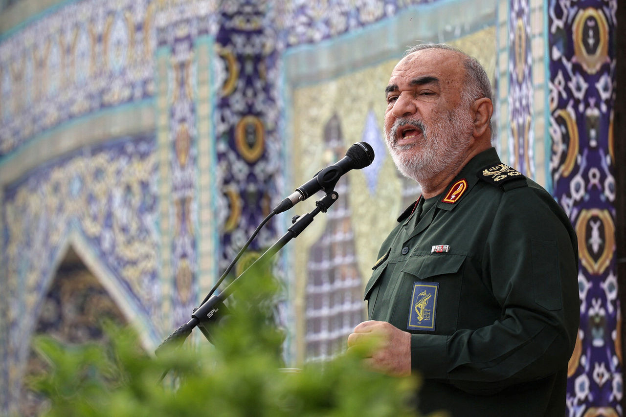 Iranul declară că este pregătit de război, pe fondul unor informații privind un posibil atac din partea Israelului.
