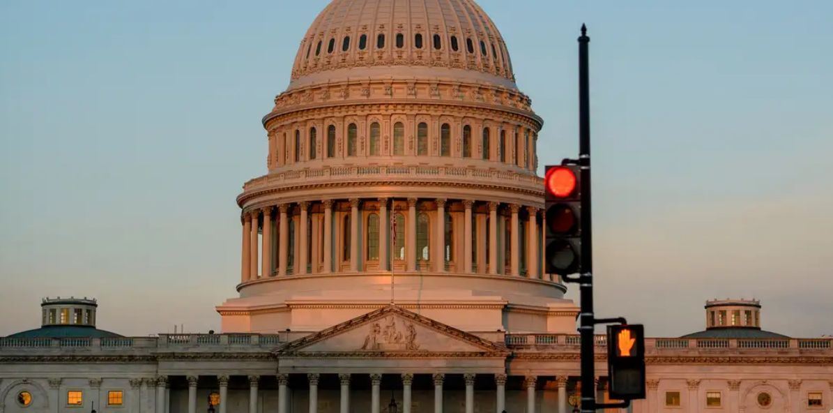 В США могут назначить инспектора для контроля средств Киеву.