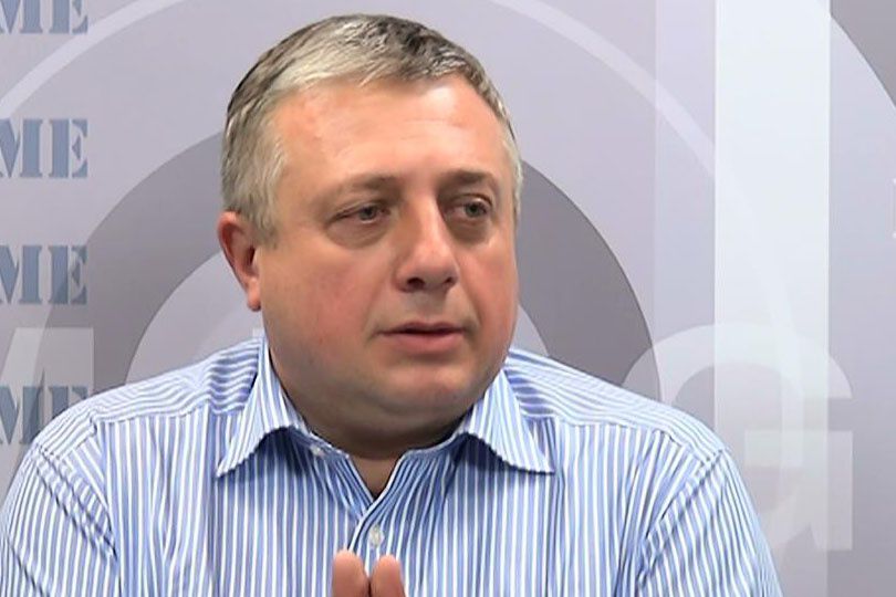 Как отметил бывший посол, «наивны те, кто считал, что не избрание президента (в парламенте) ведет к досрочным выборам».