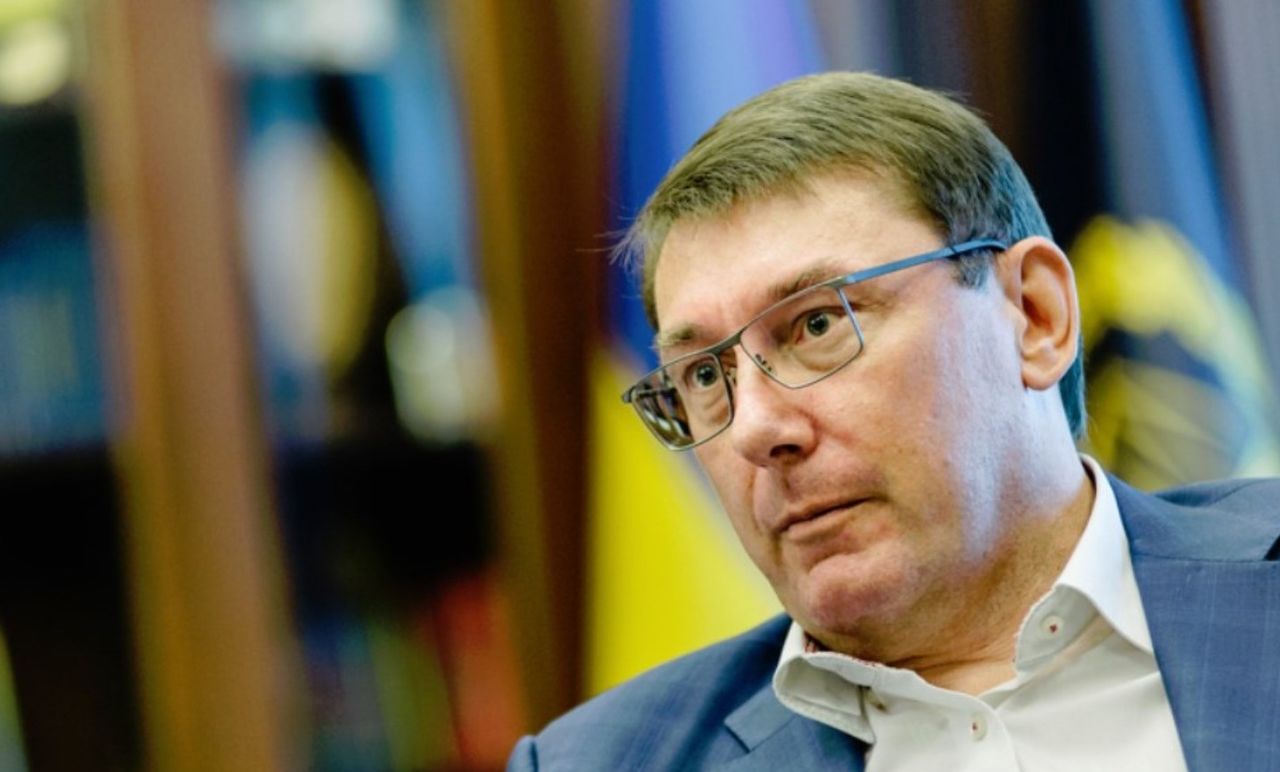 Луценко считает, что Украина не может завести дело против Байдена.