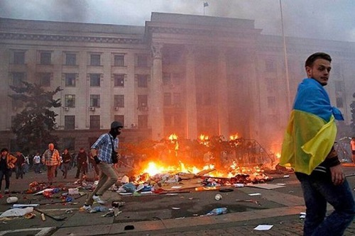 У следствия возникла нехватка фото- и видеоматериалов бойни и пожара.