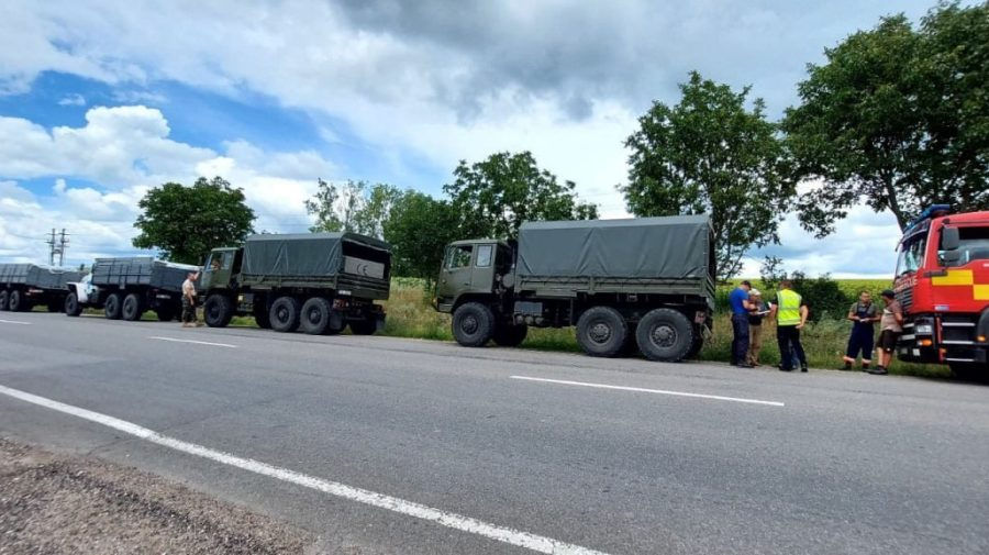 Продолжает поступать помощь в пострадавшие от непогоды районы.
