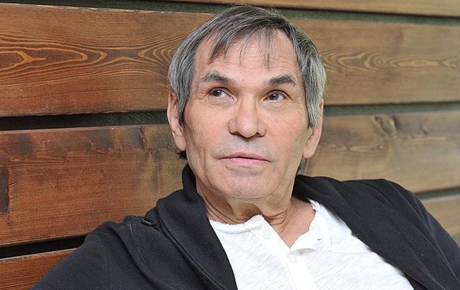 Алибасов подчеркнул, что после отравления его основной рацион до сих пор составляют детское питание.