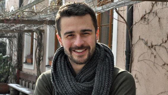 Interpretul Pasha Parfeni a venit cu un mesaj către ministra Culturii, Monica Babuc. Foto: allfun.md