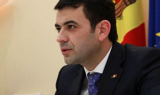 Населению придется возвращать украденные из Băncа de Economii, Unibank и Băncа Socialа деньги.