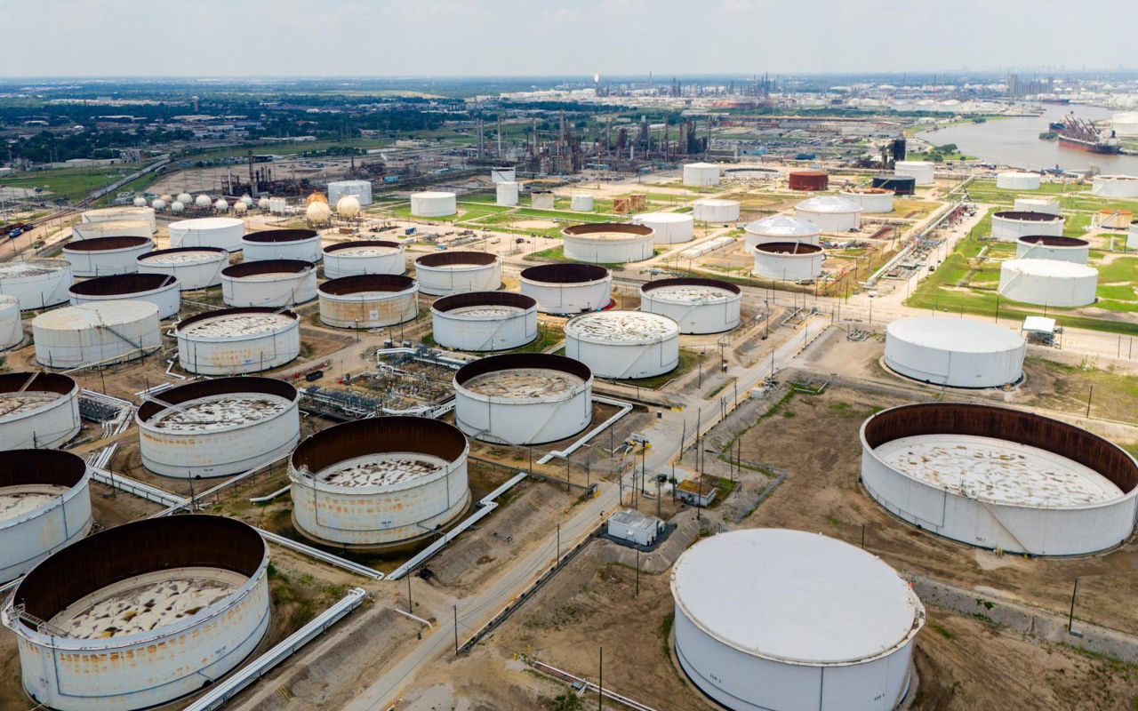 Нефть Brent резко выросла в цене на фоне атаки Израиля по Ирану.
