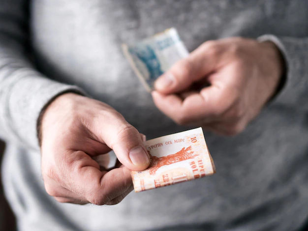 80% din tranzacțiile din Republica Moldova se efectuează în numerar.