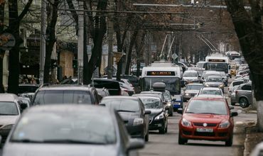 InfoTrafic 08:00: Circulație bară la bară. Străzi de evitat