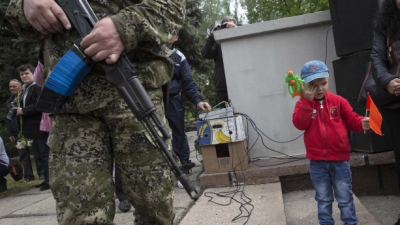 Plebiscitul din Lugansk şi Doneţk se desfăşoară fără observatori independenţi.