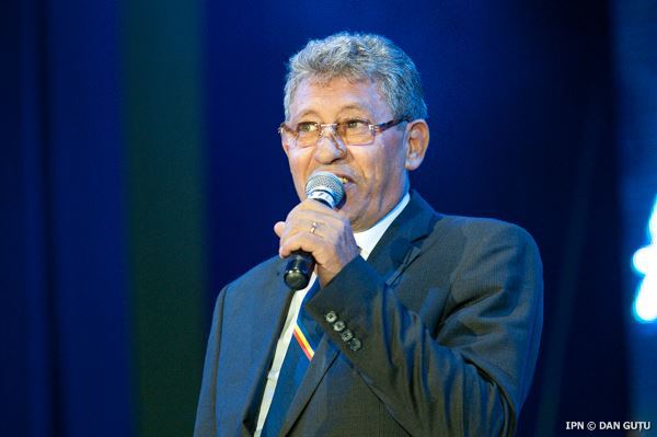 Гимпу заявил, что Либеральная партия сядет за стол переговоров и создаст поствыборную коалицию с Демократической партией.