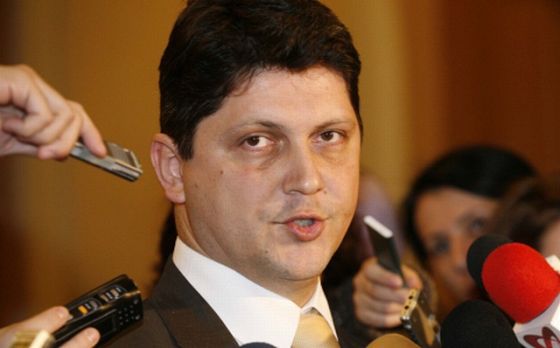 Titus Corlăţean, a criticat declaraţia preşedintelui României, Traian Băsescu, referitoare la unirea României cu Republica Moldova.