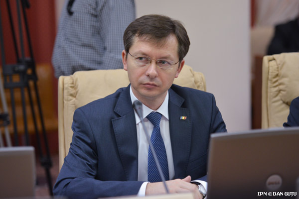 În cei aproape patru ani, Veaceslav Negruţa nu a reuşit să acumuleze o avere considerabilă.