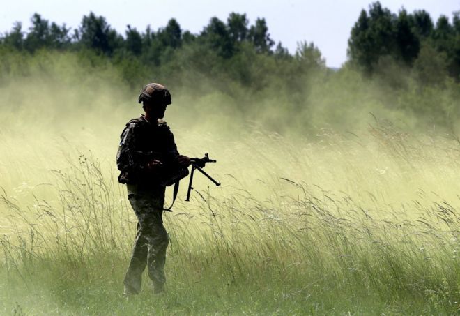 Трое военных погибли, еще девять получили ранения из-за взрыва на полигоне в Ровенской области.