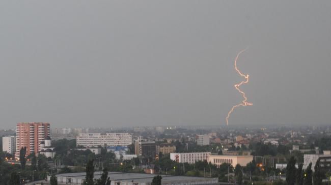Meteorologii au emis Cod Galben de averse puternice cu grindină. Foto: jurnalul.ro