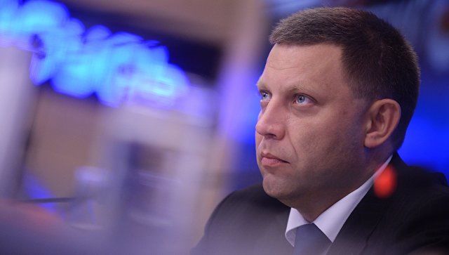 Захарченко заявил, что обстановка в Донбассе остается крайне тяжелой, и не исключил возможного обострения ситуации в регионе.