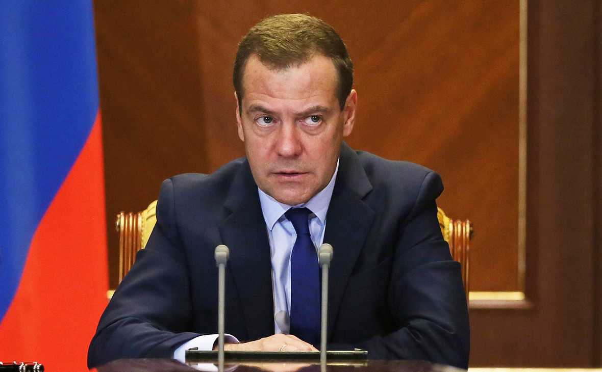 Bloomberg отмечает, что выбор премьер-министра может стать сигналом о выборе преемника Путина.