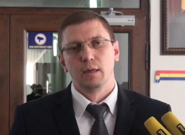 Procurorul a menționat că în acest caz sunt vizate 20 de persoane, fiind vorba de 16 judecători și 6 executori judecătorești. Foto: protv.md