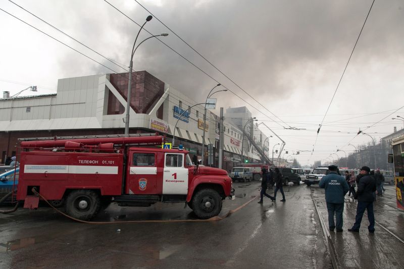 Напомним, пожар в торговом центре вспыхнул в воскресенье, 25 марта.