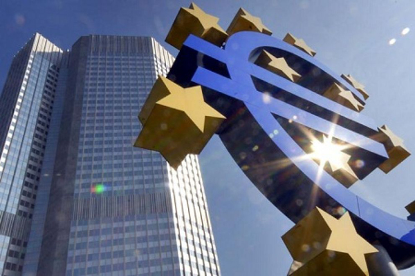 Instituţia este amplasată în sediul Euro Tower,  un centru cu investiţie belgiană, care îşi propune să promoveze businessul european în Republica Moldova.