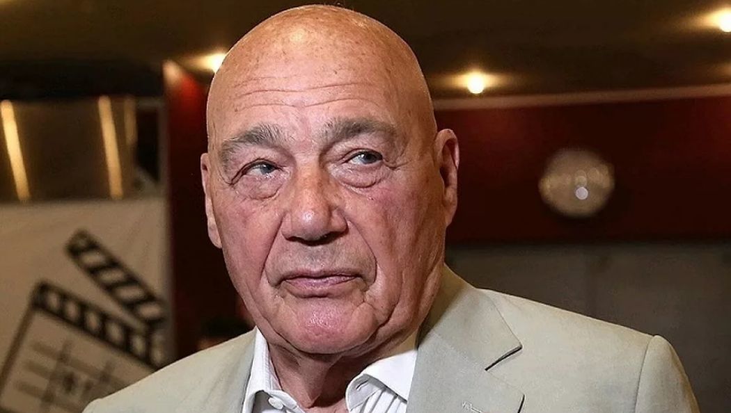 Телеведущий Владимир Познер.