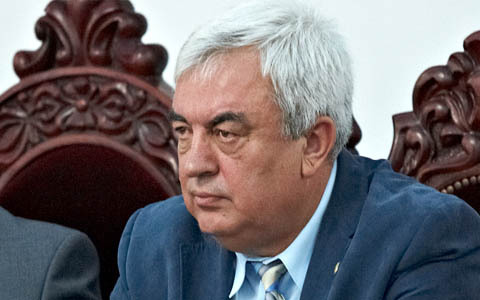 Доктор Афанасьев заявил, что президент АН украл у него научную статью.  Фото: totul.md