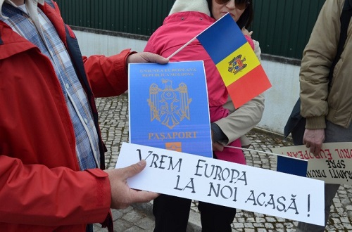Правительство и Бюро по связям с диаспорой призывают молдаван за рубежом устраивать культурные мероприятия для продвижения идеи интеграции Молдовы в ЕС.