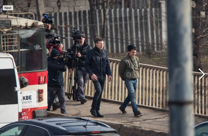 Tânărul care a devenit deja celebru pentru tentativele de a sări de pe panoul de la Circ, a dispărut din nou.
