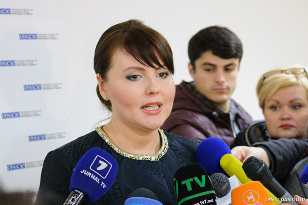 Штански выразила надежду, что эксперты исключат политизацию двустороннего диалога.