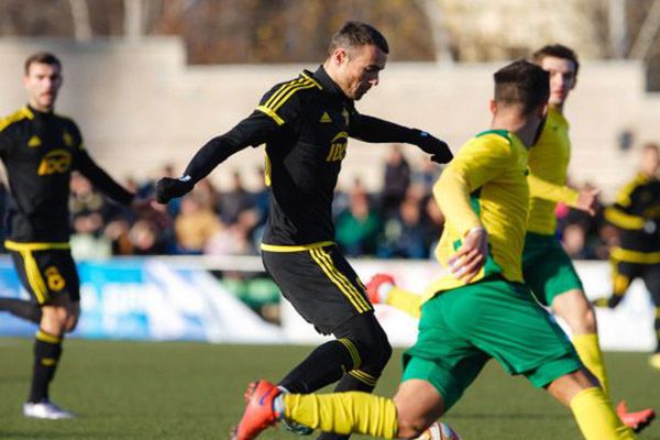 Sheriff și-a păstrat diferența de un punct față de Milsami, învingătoare 2-0 cu Academia.