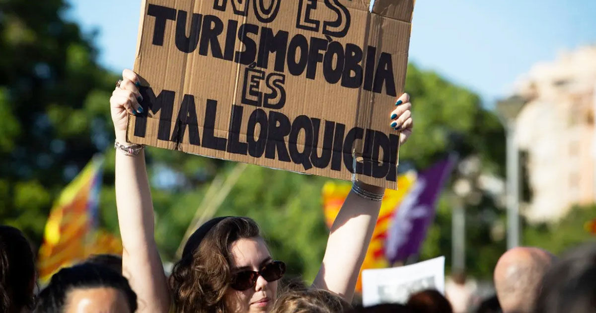 Afacerile din Mallorca se plâng de scăderea veniturilor pe fondul protestelor împotriva turismului.