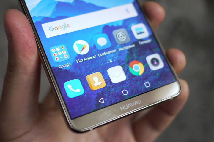 Huawei Mate 10 Pro признан лучшим современным смартфоном под управлением Android в 2017 году.