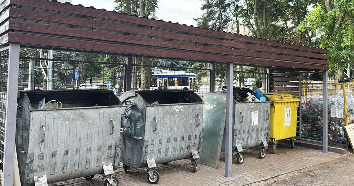 Platformele pentru colectarea deșeurilor din Capitală, în proces de reabilitare.