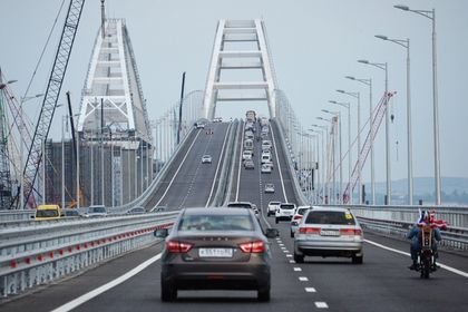 Американский политический журналист Том Роган призвал Украину нанести авиаудар по Крымскому мосту. 