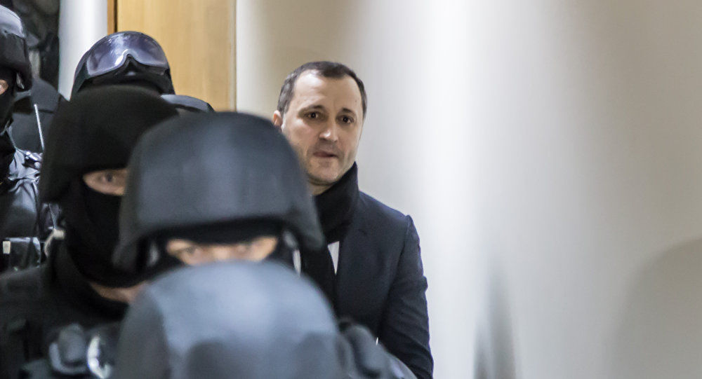 Inculpatul Vladimir Filat a depus o cerere la Curtea de Apel prin care a anunţat instanţa că este bolnav şi că nu va putea să se prezinte la şedinţă. Foto: sputnik.md/ Miroslav Rotari