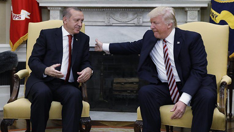 Трамп об Эрдогане: Он может искоренить остатки ИГ в Сирии