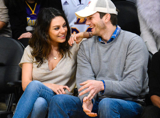 Mila Kunis și Ashton Kutcher așteaptă al doilea copil. Foto: eonline.com