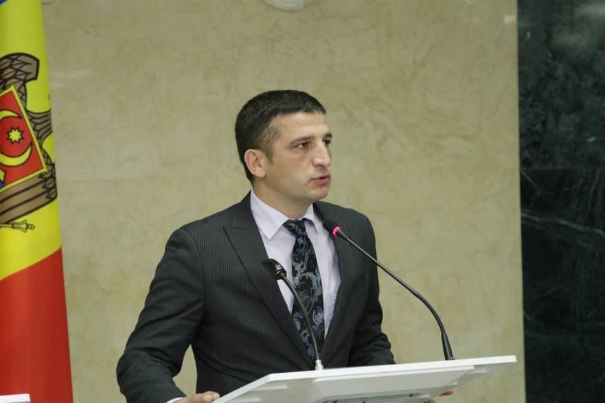 Comentatorul Vlad Țurcanu. Foto: curentul.md
